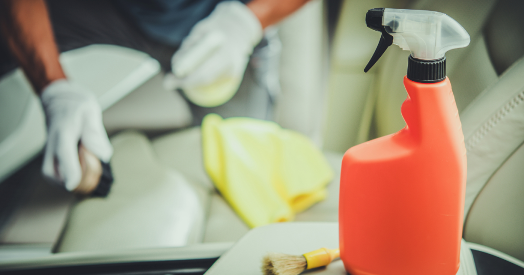 produtos de qualidade agregam valor a tabela de preços de higienização automotiva